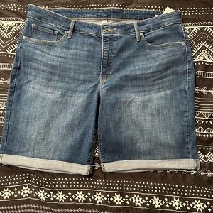 Levi's Women's Mid Blue Denim Roll-Cuff Shorts